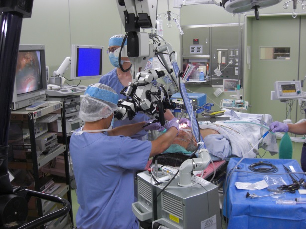 喉頭がんのCO2レーザーによる切除